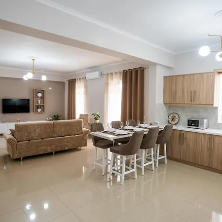 Apartment A&v *
